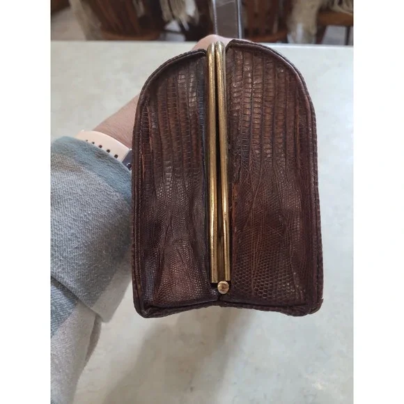 VTG. 50's Escort Genuine Reptile rectangular frame bag single handle snap close - Picture 8 of 12